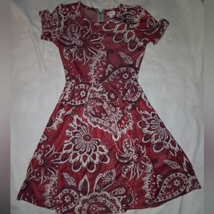 Size Medium Lularoe Amelia Dress with Pockets in White and Red Floral